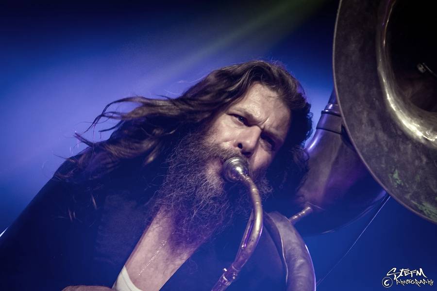 Stimmt und immer gerade aus! Maison du Malheur is going to Germany this week